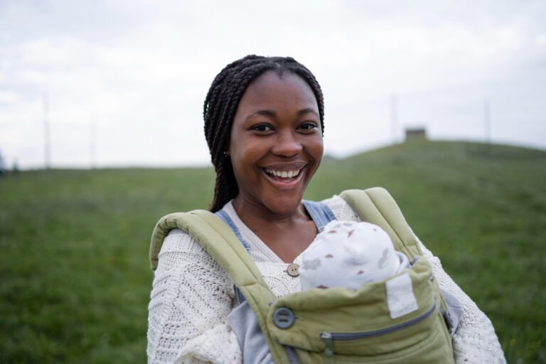 5 Things Kenyan Parents Should Know About Babywearing